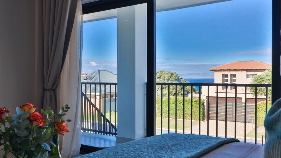 9 Bedroom Property for Sale in Westcliff Western Cape